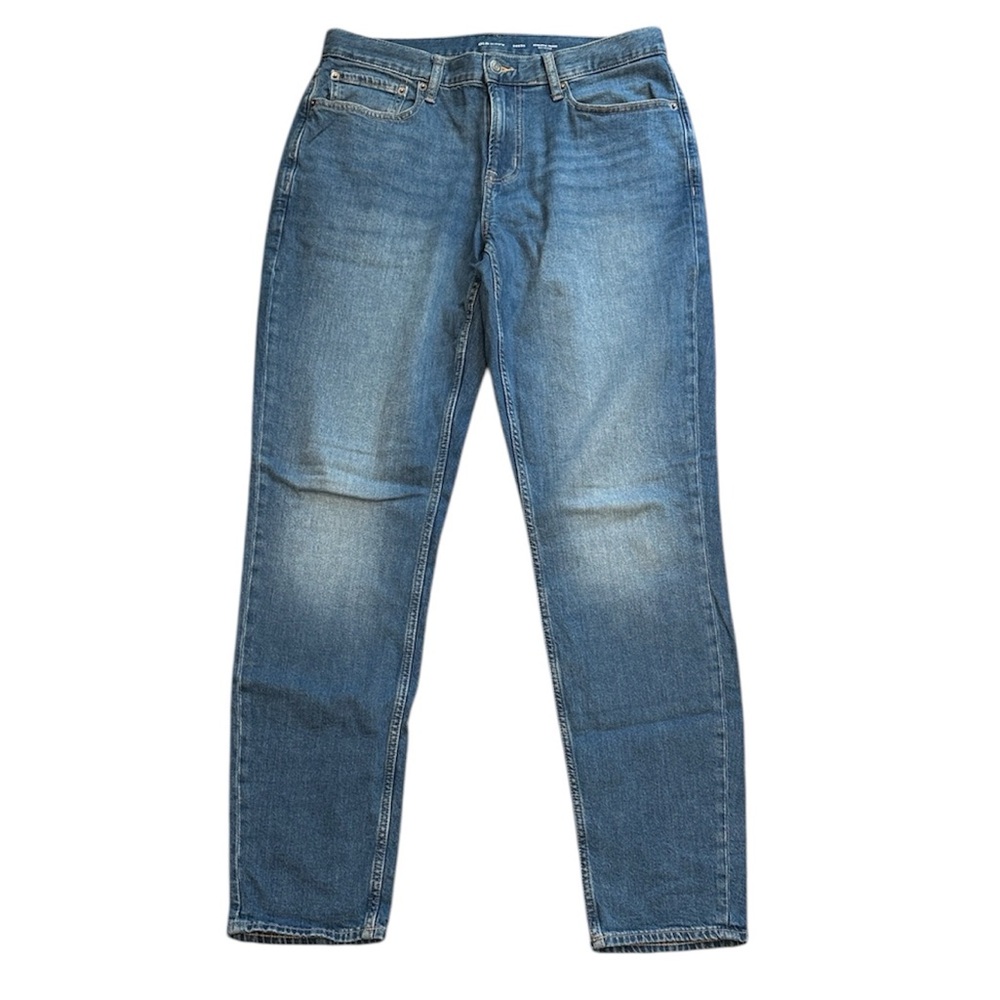 Old Navy | EUC Athletic Taper Jeans in Medium Blue Wash